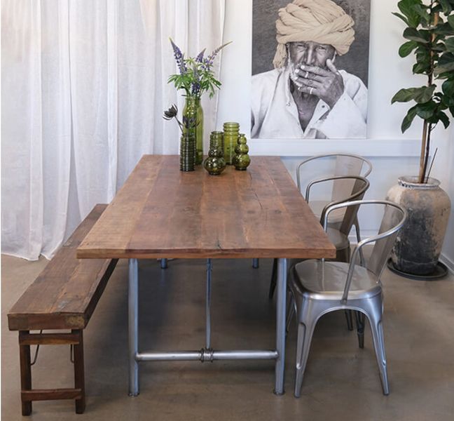 GARA, Esstisch recyceltes Holz mit Eisenrohren Industriedesign