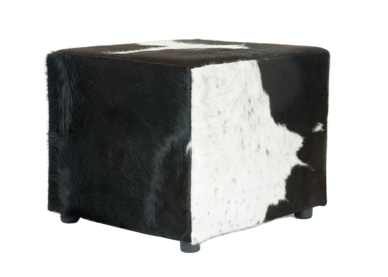 Hocker Fell schwarz weiß