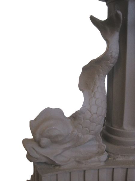 Gusseisen Brunnen "Junge und Fisch" H 175 cm antik schwarz