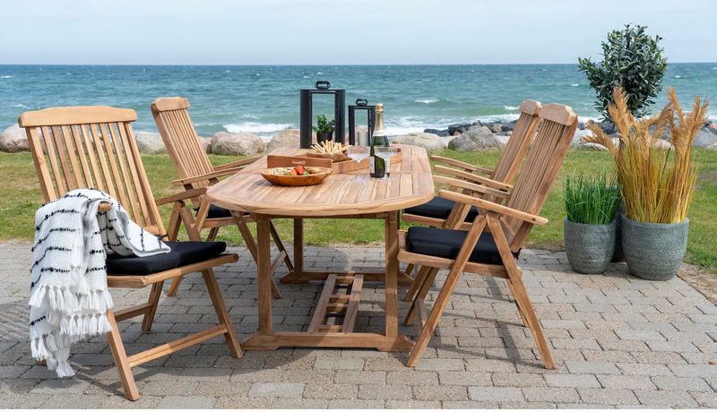 Gartentisch IKE oval Holz L 180 auf 240 cm ausziehbar