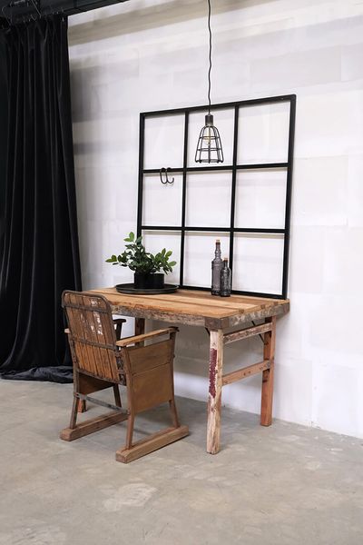 NINO, alter Kinostuhl Holz-Metall Industriedesgin