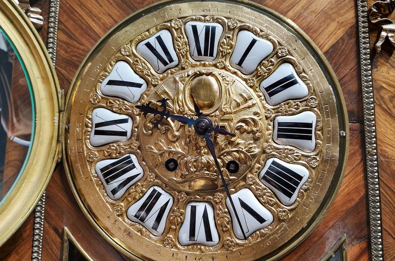 U4, antike Standuhr aus Frankreich von 1880, antike Möbel