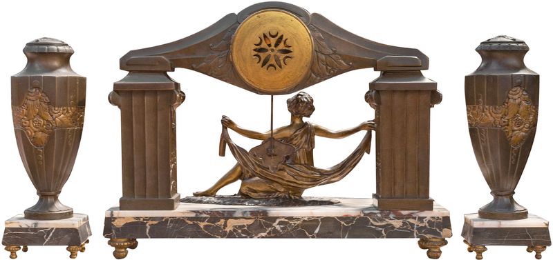 30, Art-Deco Tischuhr Marmor mit Statue