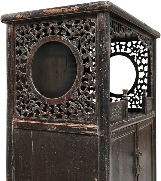 ELI, antiker Ming-Schrank 180 Jahre alt