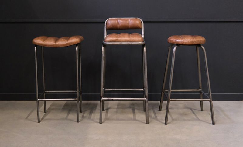 TESS, Barhocker Leder-Metall shabby industriell, Thekenstuhl