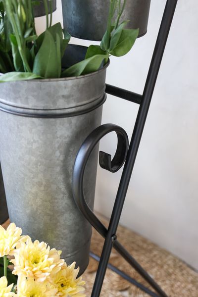 Matz Möbel - Regal SONJA für Blumen 9 Töpfe auf Rädern