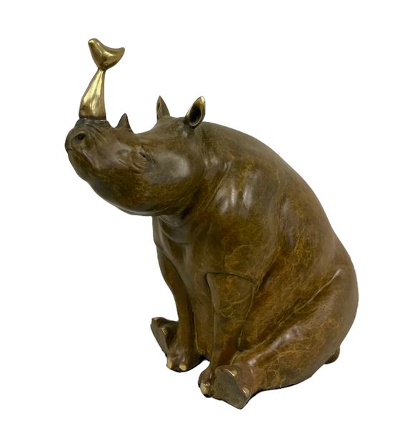 Bronze Skulptur "sitzendes Nashorn" mit goldenem Horn
