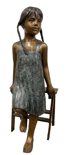 Skulptur Bronze "Mädchen auf Hocker" H 110 cm