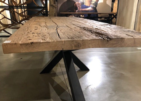 02, Tischplatte 260 cm Eiche extra gebürstet
