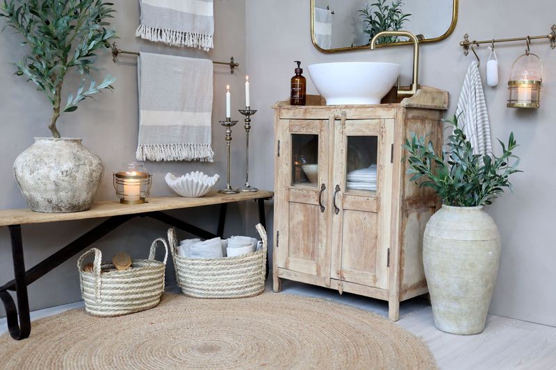 Kleiner Altholz Schrank B 74 cm, Kommode BRITTA Landhausstil