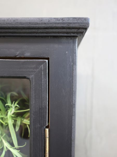 Matz Möbel Landhaus Vitrine Höhe 182 cm schwarz-natur Holz