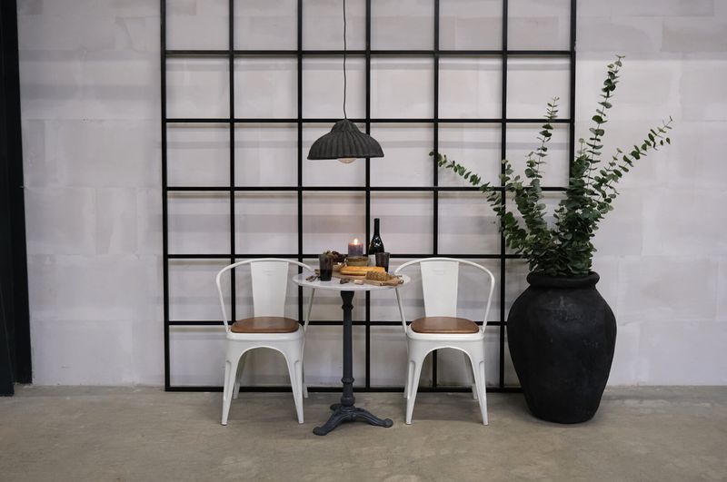 Matz Möbel große Metall-Trennwand 240*240 cm Metall ohne Glas Industriedesign