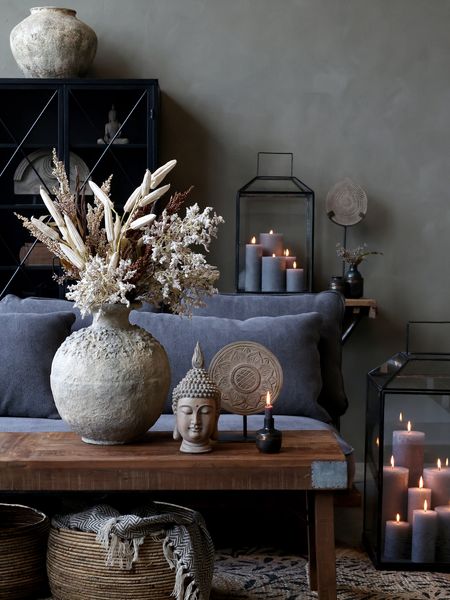 LISA, Stylisches Sofa dunkelgrau 5 Kissen und natur Holz ohne Armlehnen