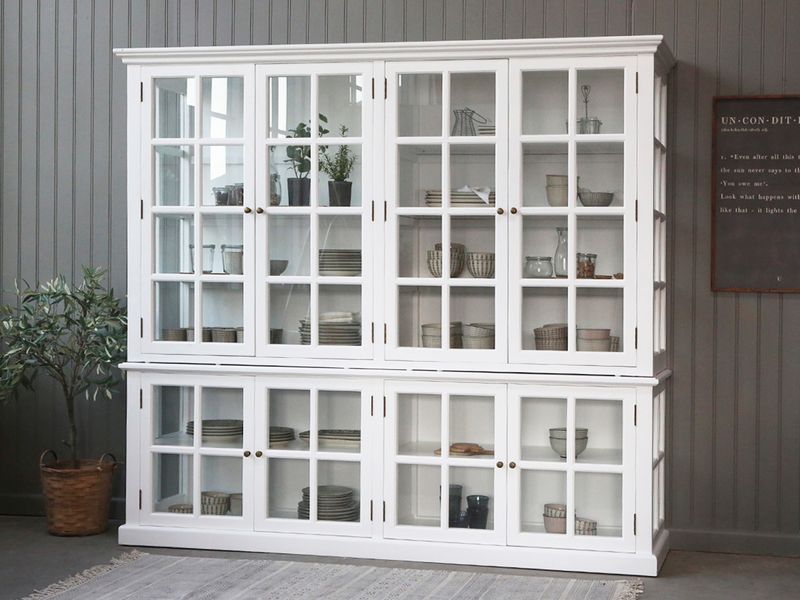 RIKO, großer Vitrinenschrank weiß vintage mit 8 Türen