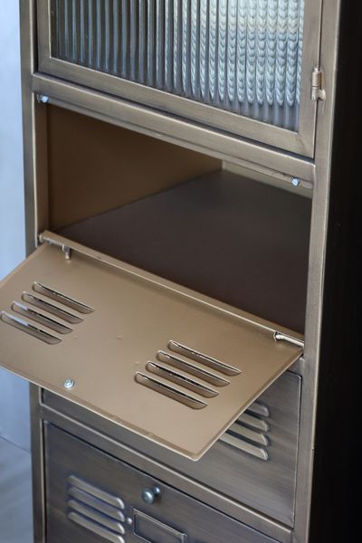 LUCI, Kleine Vitrine antik Messing 1 Glastür & 3 Klapptüren