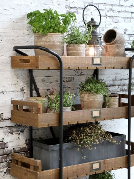 KAY, Regal mit 5 Holz-Tabletts auf Rädern industrial