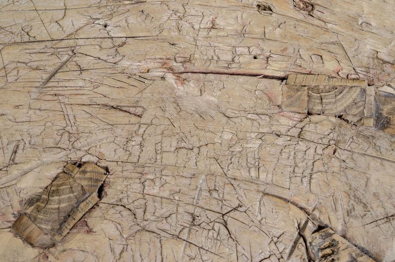 EVA; Runder Altholz Hocker, kleiner Tisch aus altem Holz