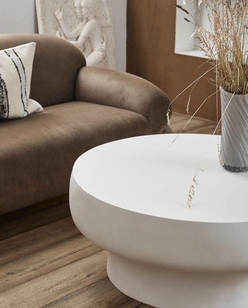 KORA, weißer Couchtisch rund D 102 cm, stylischer Gartentisch