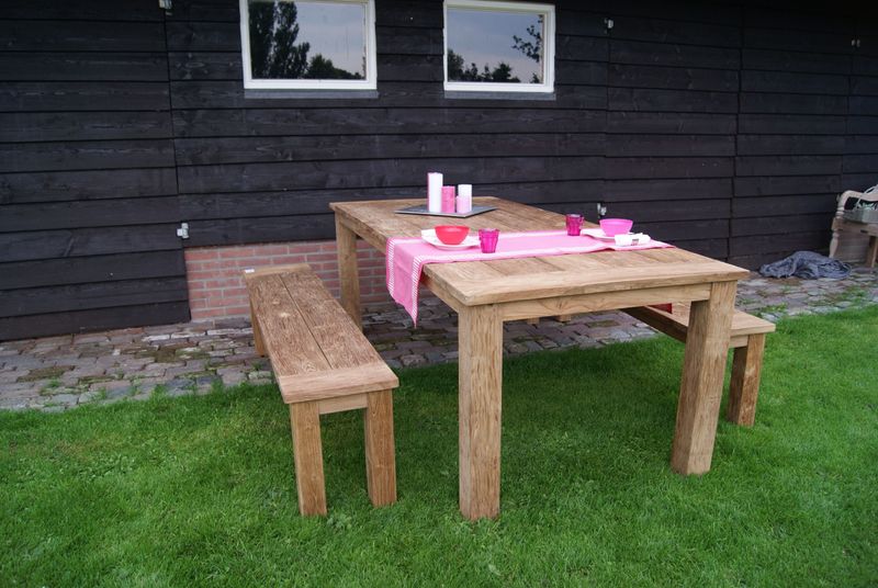 ROY, Gartentisch natur Massivholz Landhausstil