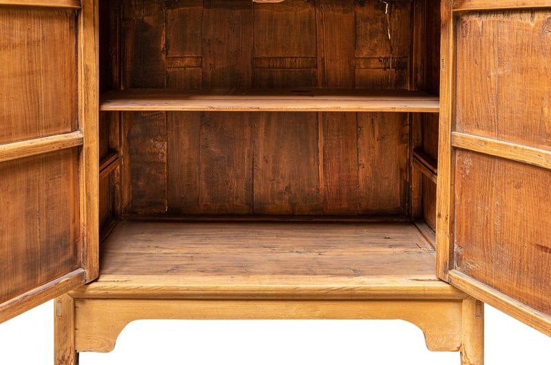 NETTA, alter Schrank helles Massivholz, antiker Schrank