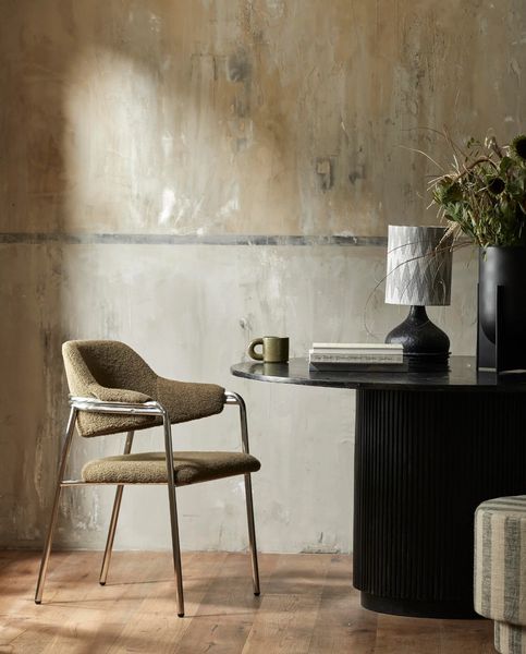 ALVA, Designer Stuhl grün Stoff mit silber Metallgestell