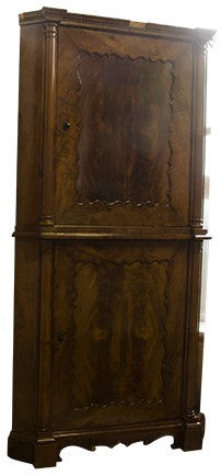 S1, antiker Eckschrank