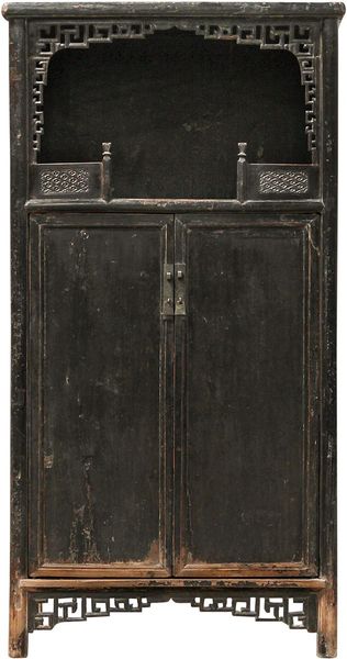 ELI, antiker Ming-Schrank 180 Jahre alt