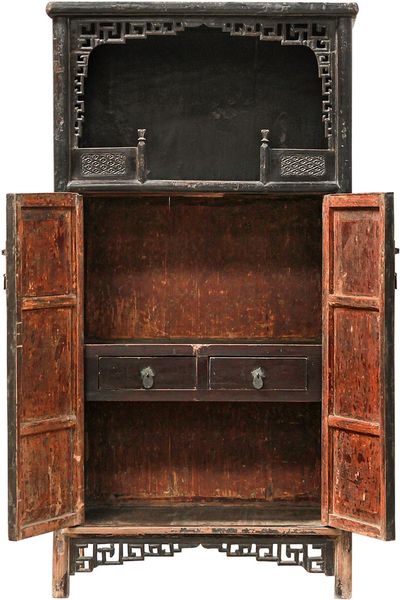 ELI, antiker Ming-Schrank 180 Jahre alt