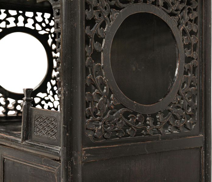 ELI, antiker Ming-Schrank 180 Jahre alt