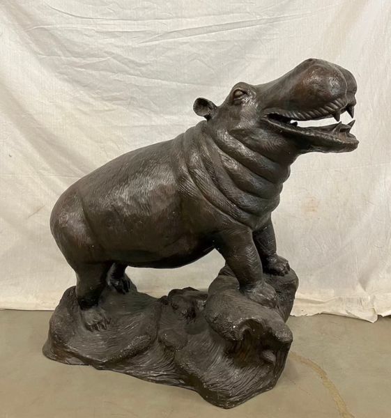 Bronze Skulptur "bronzenes Nilpferd"