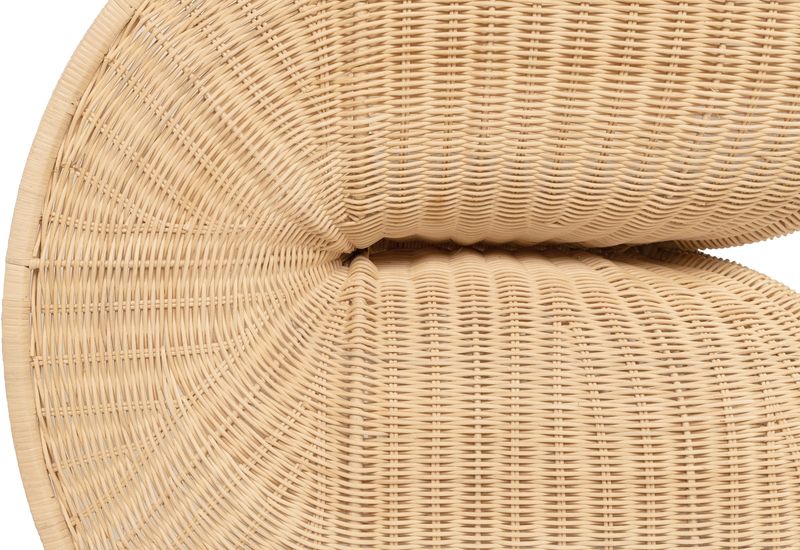 ISO, Designer Rattan Sessel mit weißen Kissen