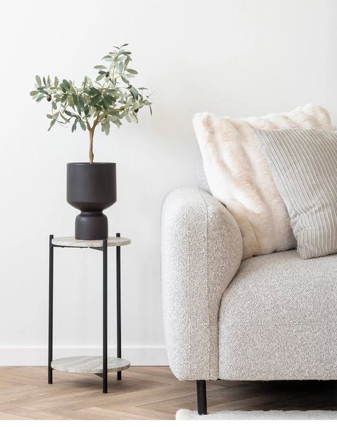 DORA, Sofa mit Longchair rechts hellgrau Stoff Bouclé