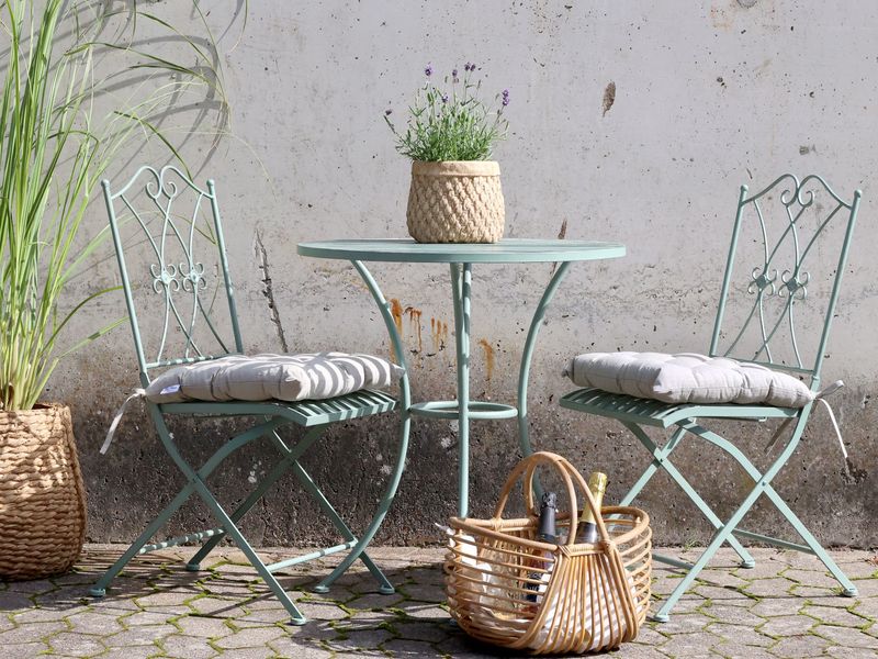 Gartentisch mit 2 Stühlen antik blau-türkis Landhausstil