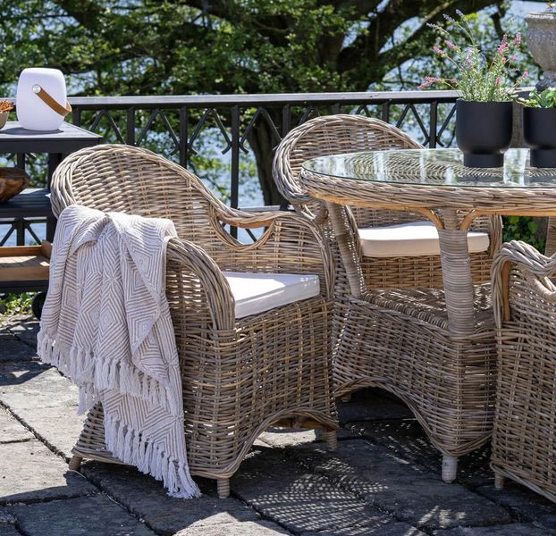 CLAIRE, Rattan Sessel mit weißen Sitzkissen, Gartensessel Landhausstil