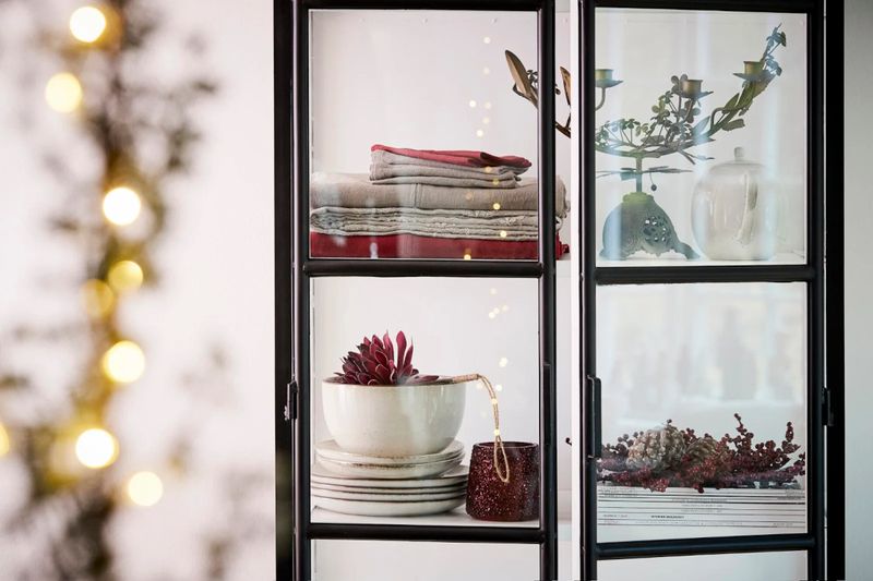 LEA, große Metall Vitrine H 205 cm schwarz & weiß industriell