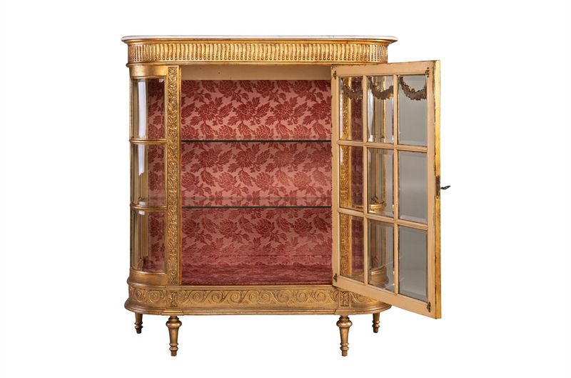 03, Vitrine Gold Louis XVI aus Frankreich