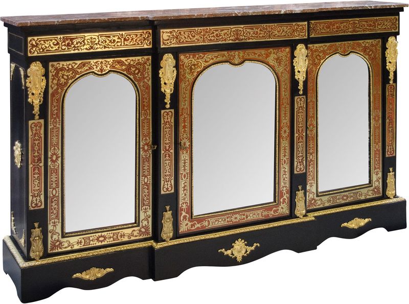 22, Antikes Boulle-Sideboard