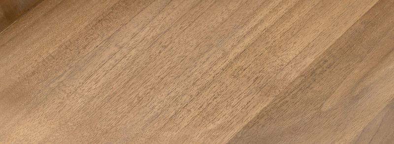 TANA, Designer Couchtisch rund Massivholz mit Flügelbeinen