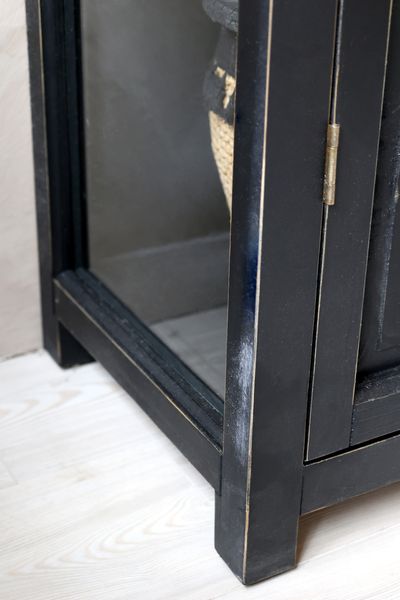 STAR, Vitrine Holz schwarz 2 Glastüren